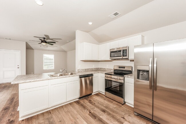Photo - NEW CONSTRUCTION! Brand new 1 story home in Deer Brook Crossing.