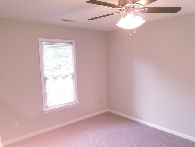 Photo - 2 Bedroom 2 Bath End Unit Townhome in Grafton