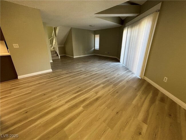 Photo - 1616 Marathon Dr