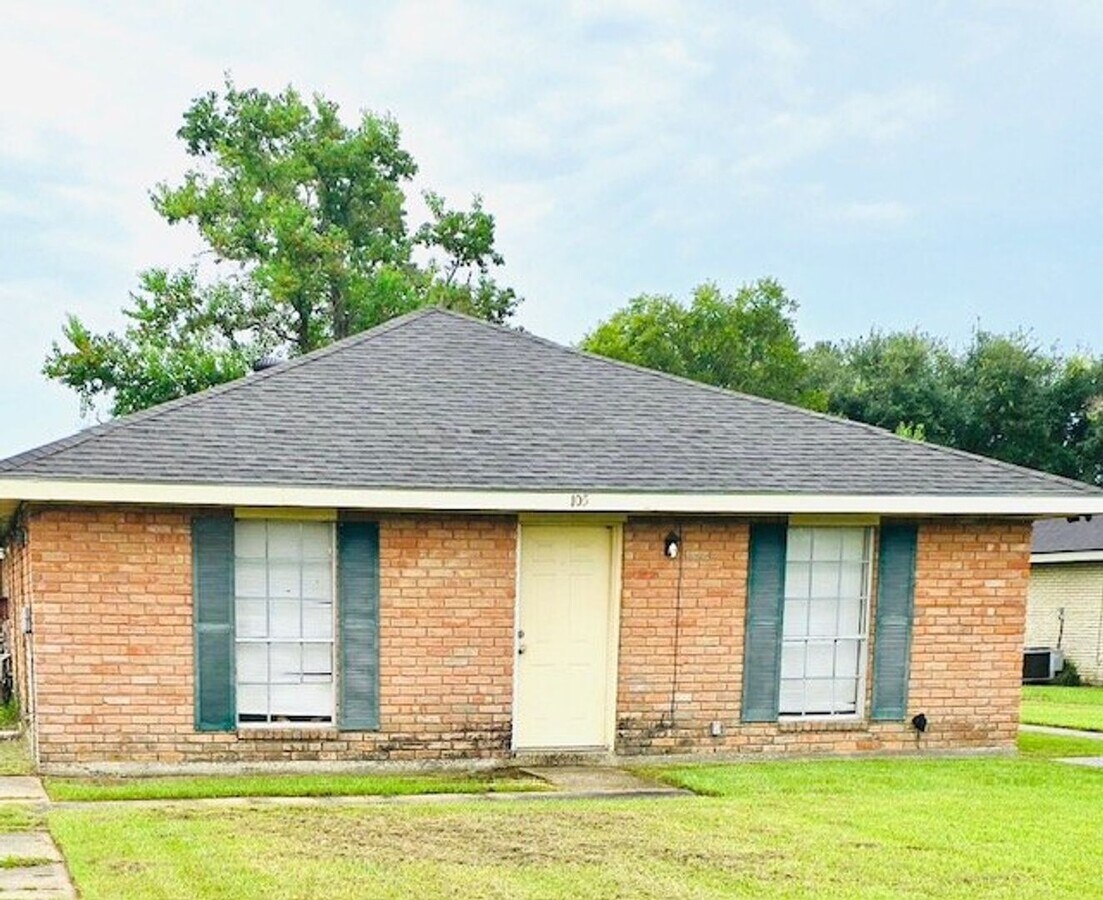 3 Bed 2 Bath Home for Rent - 3 Bed 2 Bath Home for Rent