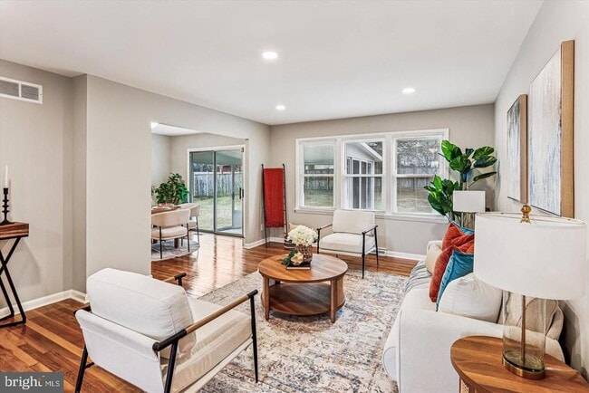 Photo - 7 Cedar Bluff Ct