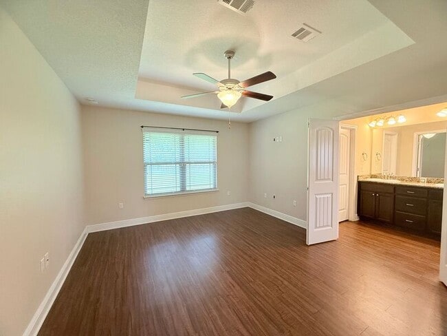 Photo - 5227 English Oak Dr