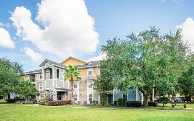 Building Photo - Knights Circle Rental