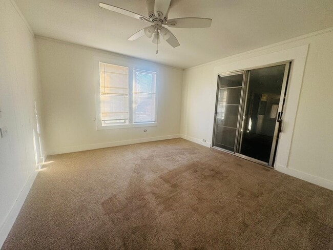 Photo - 15 E 24th St