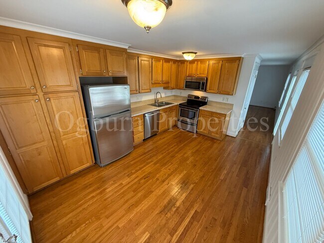 Photo - 120 Crafton St Unidad #B