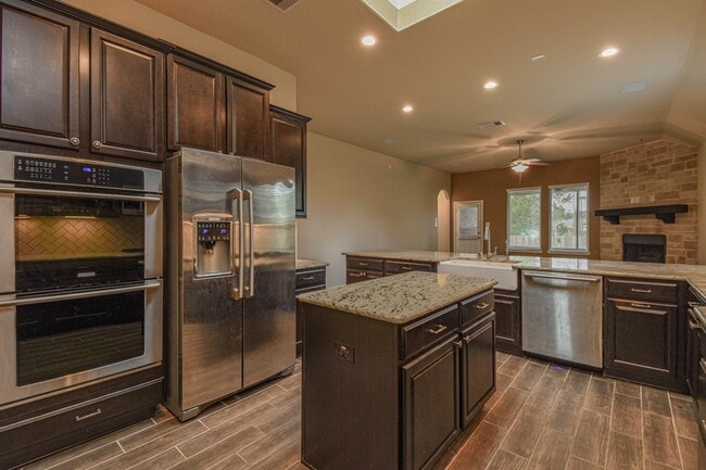 Photo - 14149 Isle Royal Ln