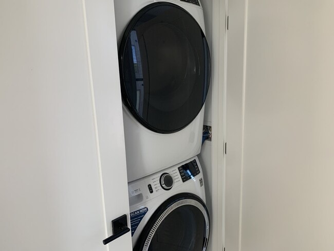 Photo - 203 Green St