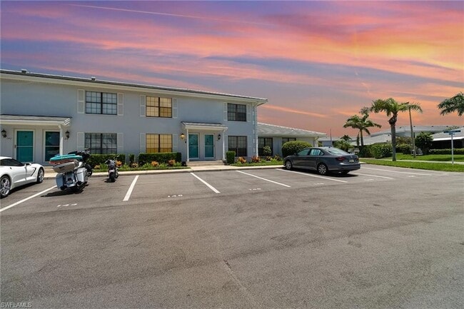 Building Photo - 146 Clyburn Way W Rental