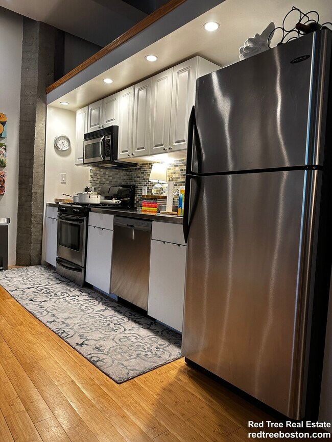 Photo - 150 Porter St Unit 3