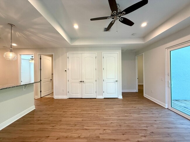 Photo - Gorgeous, Modern 2/2 Duplex in Orange City!