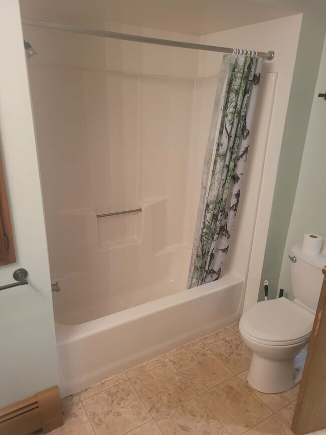 Photo - 301 E Main St Unidad 301 E Main St