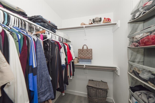 Photo - 4011 King St