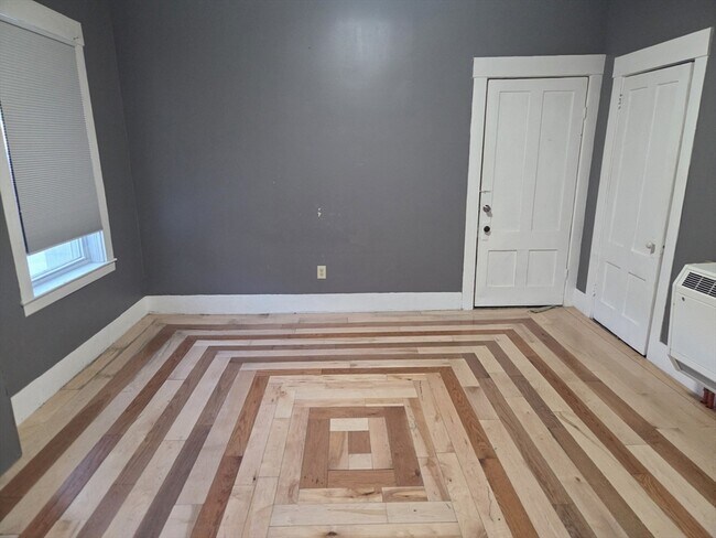 Photo - 230 Kimball St Unit 1B