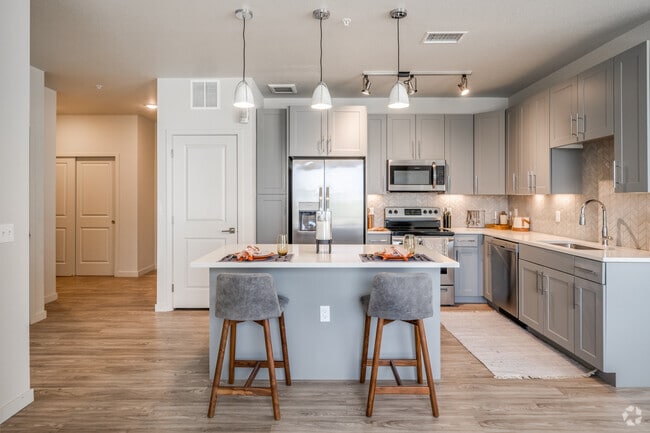 2 BR, 2 BA - 1,149 SF