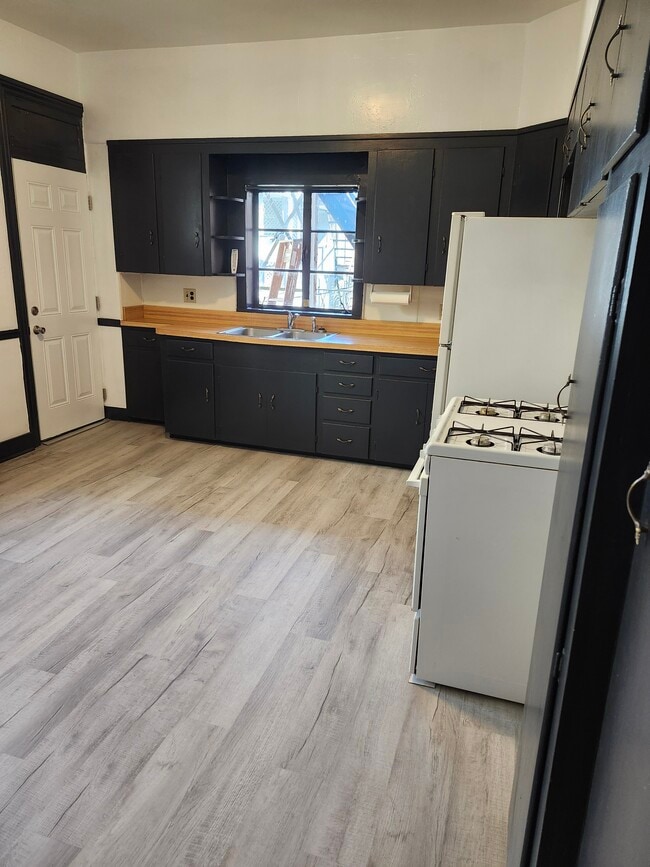 Cocina - 1627 N 2nd St Unidad 2nd Floor