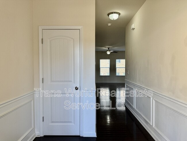 Photo - 257 Centerview Wy