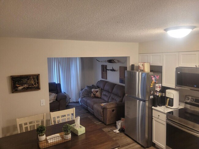 Photo - 3 bedroom in Quiet Neighborhood