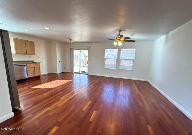 Photo - 986 Montero Dr