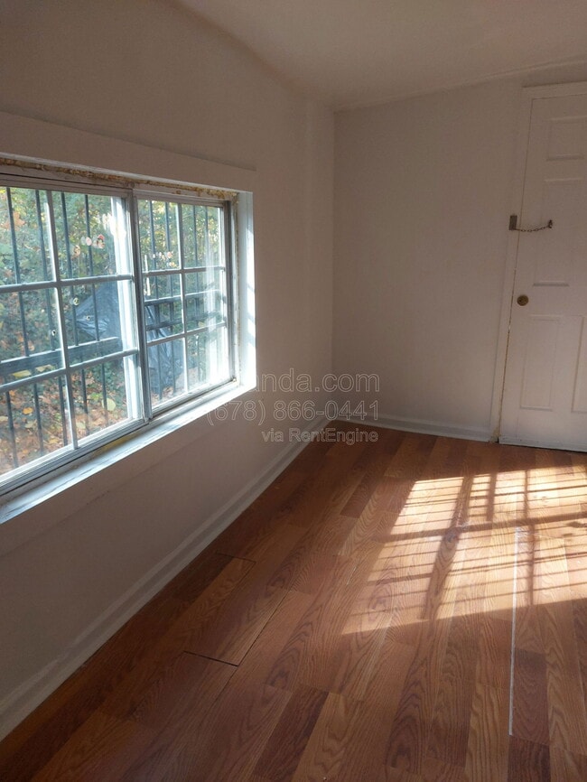 Photo - 5766 Hillside Dr NW