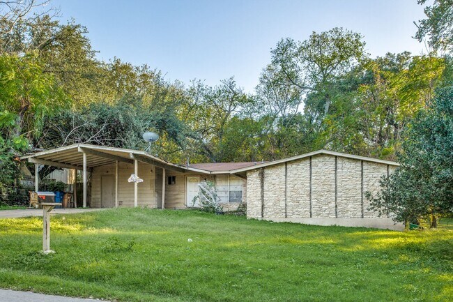 Photo - 607 Thrush Ave Apartamento Unidad B
