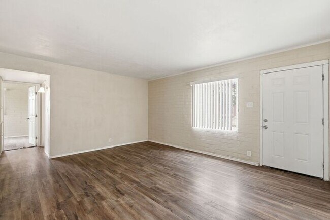 Photo - 2520 E Cameron Vista