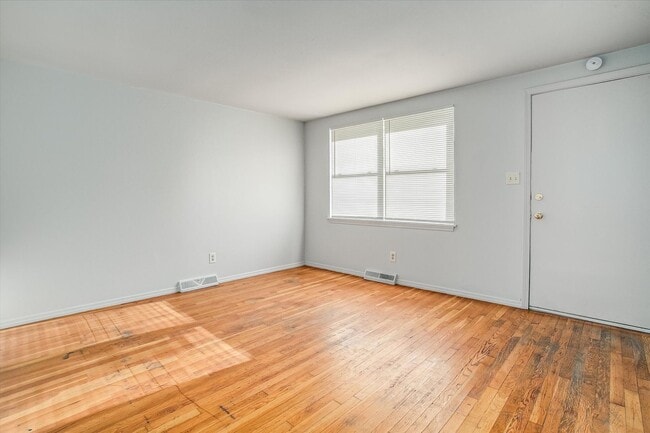 Photo - 4504-4506 N Jackson Ave Unit 4506