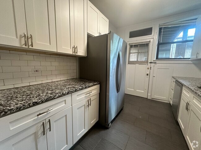 Building Photo - 2230 Sherman Ave Unit f-3 Rental