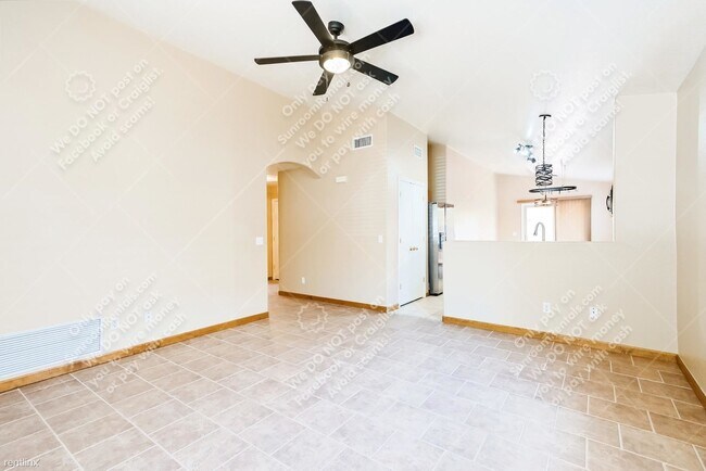 3 br, 2 bath House - 9463 E Pale Blue Topa...