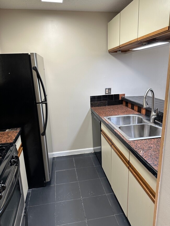 Photo - 209 14th St NE Unit 111