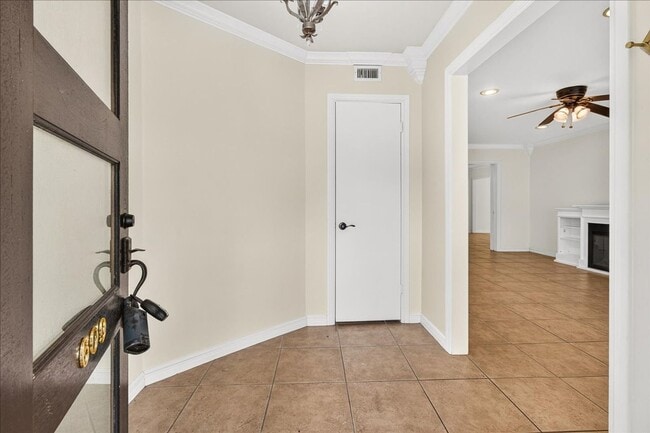 Photo - 609 Peerman Pl