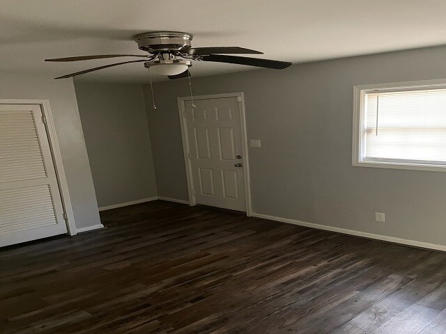 Photo - 415 S Tillery St