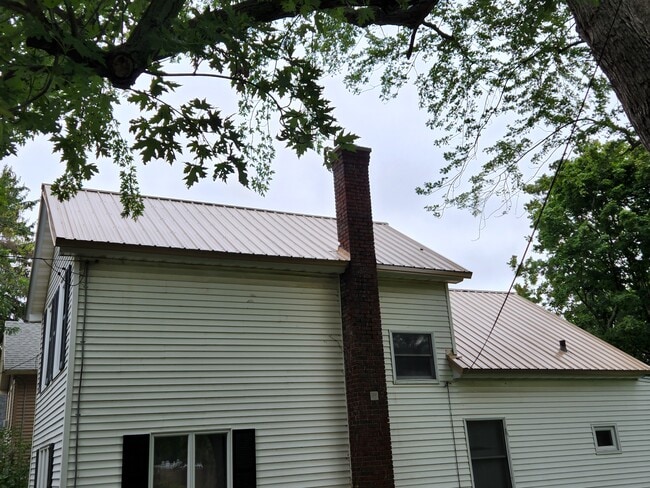 Photo - 107 5th Ave