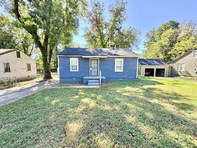 Photo - 1761 Winston Dr