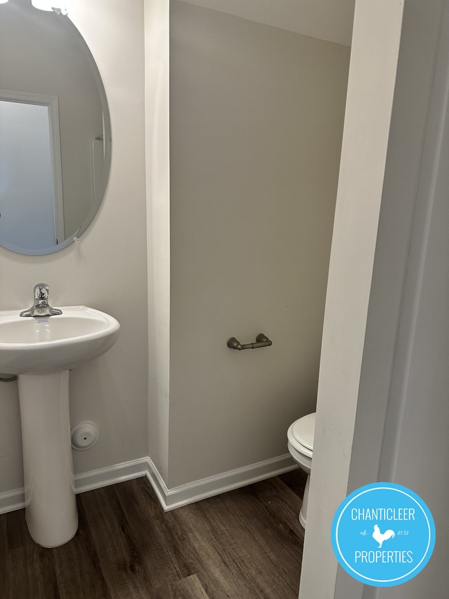 Photo - 2528 Reynolds Dr