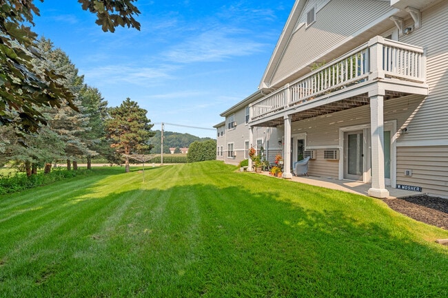 Photo - Hawthorne Senior Apartments