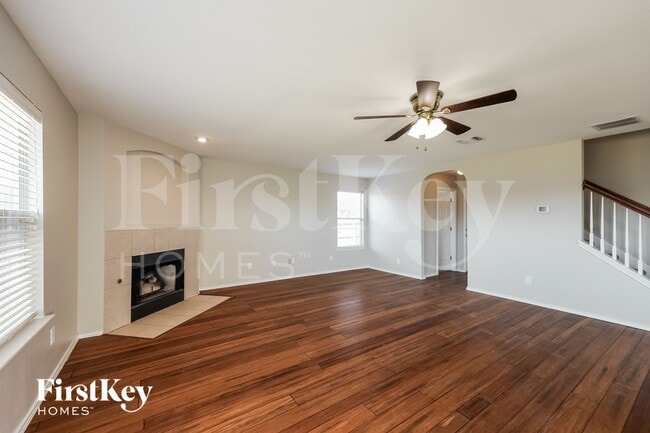 Photo - 7010 Daybreak Peaks