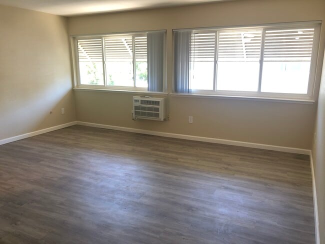 Building Photo - 230 A St Unit Standard Rental