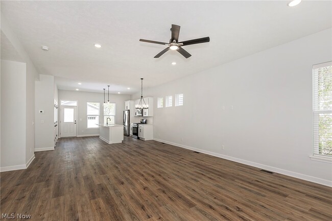 Photo - 2240 E 97th St