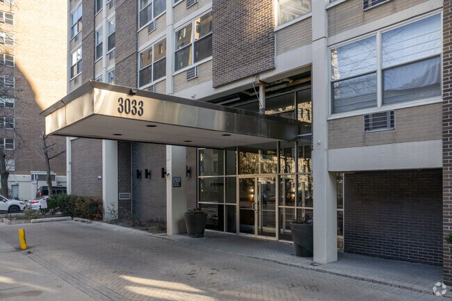 Photo - The Commodore