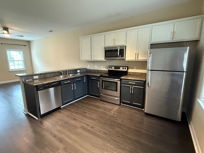Photo - Nice 2 bedroom, 2.5 bath Townhouse