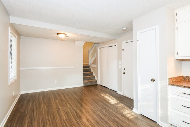 Photo - 5376 Whitney Ct