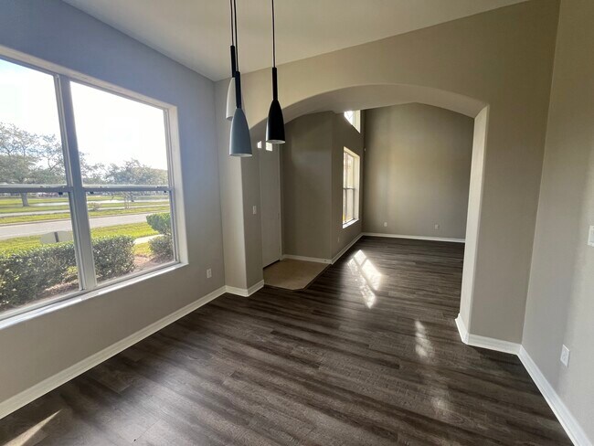 Photo - 338 Airport Rd