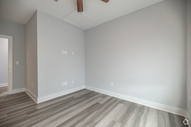 2BR, 2BA - 982SF - Second Bedroom