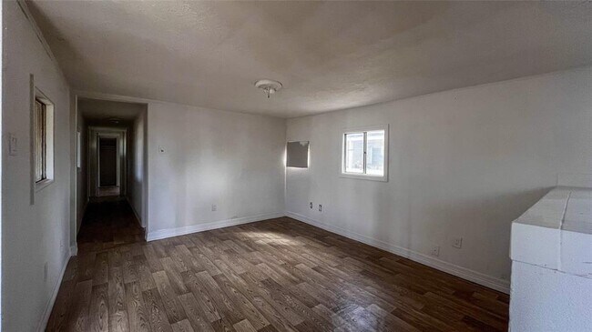 Photo - 1707 Heaney Dr Unit J