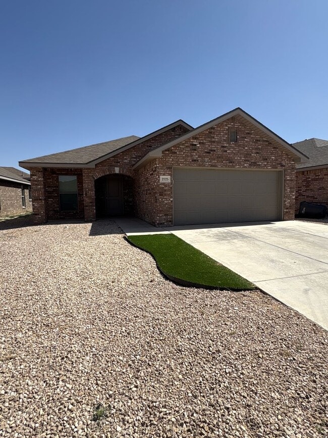 Photo - Half off the 1st month's rent!!