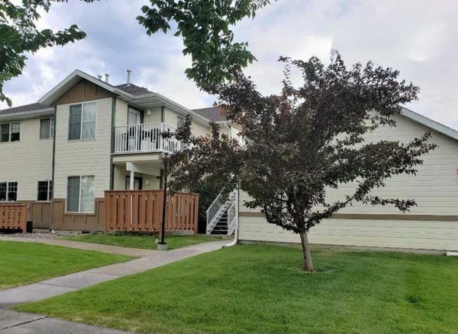 Photo - 893 Forestglen Dr