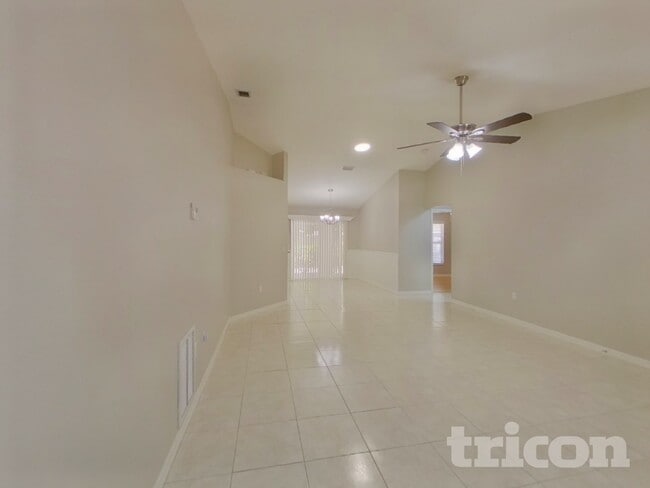 4614 Breezy Pines Blvd