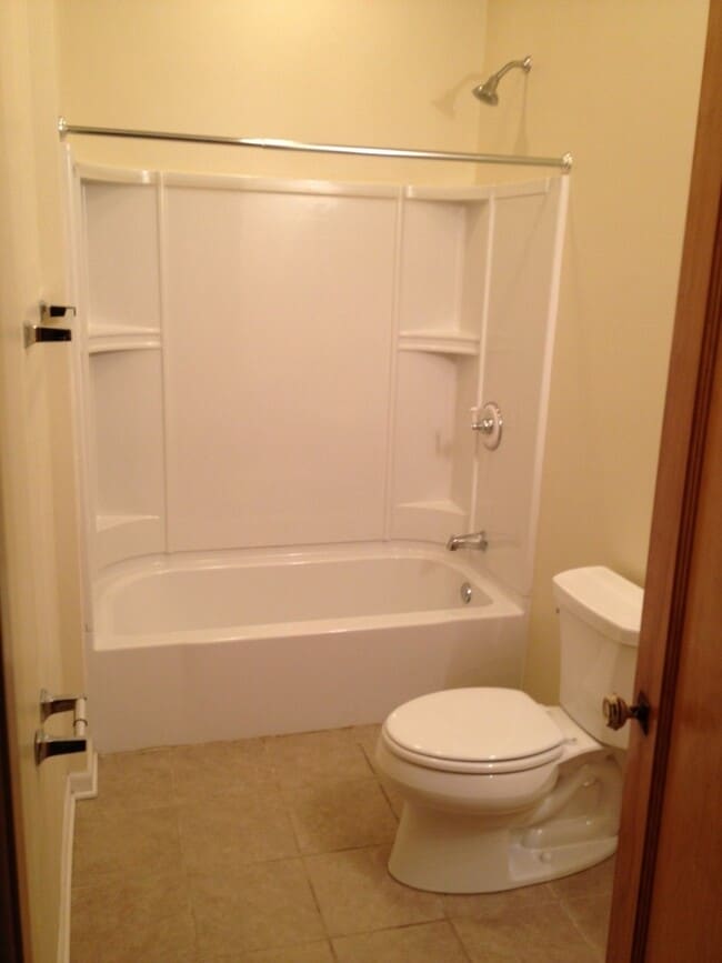 Photo - 2704 E Hartford Ave Unit 2712