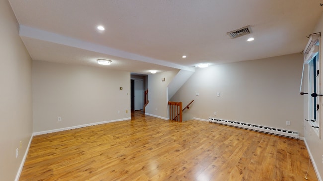 Photo - 84 Songbird Ln