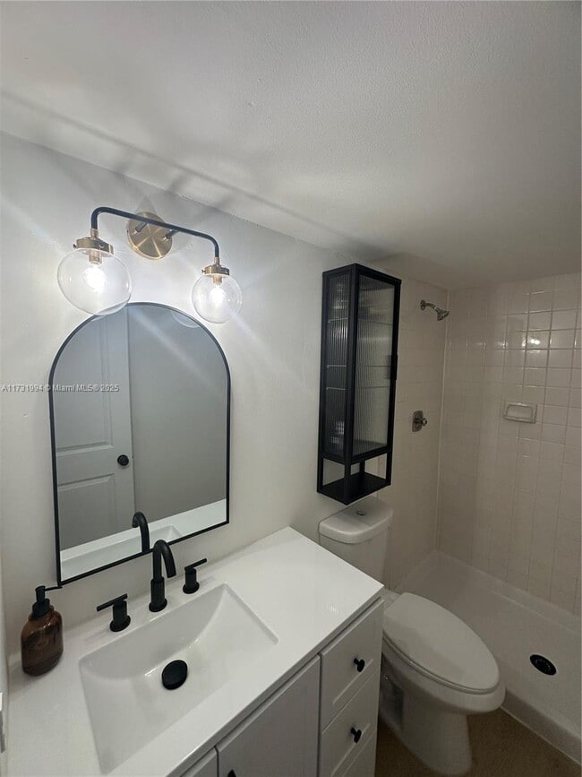 Photo - 10019 Winding Lake Rd Unit 103